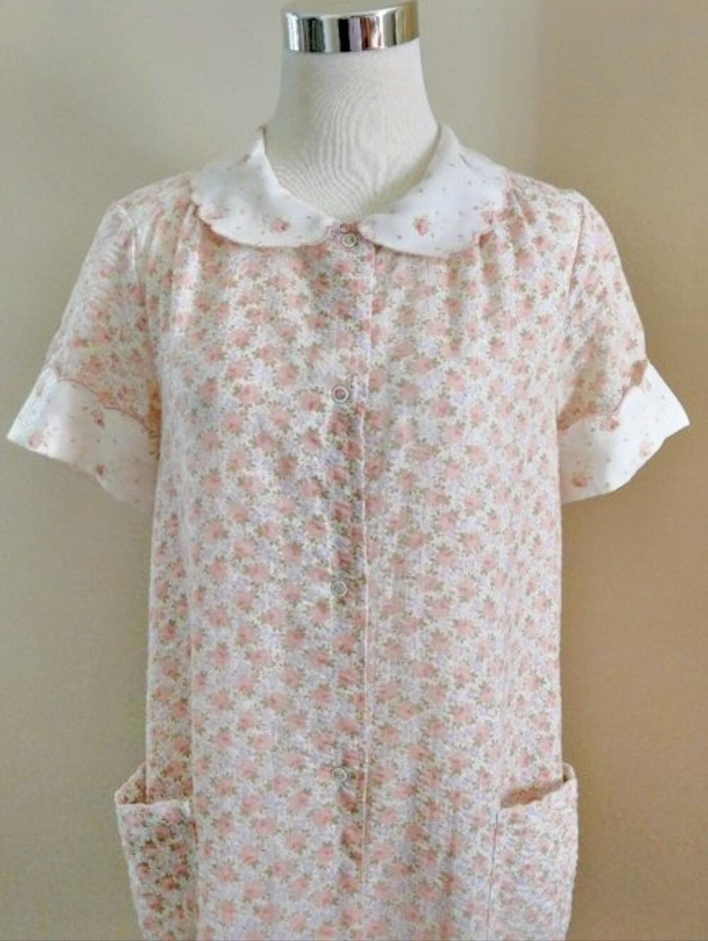 Vintage Floral House Dress Snap Front Quilted Duster Lounge Robe Cottagecore
